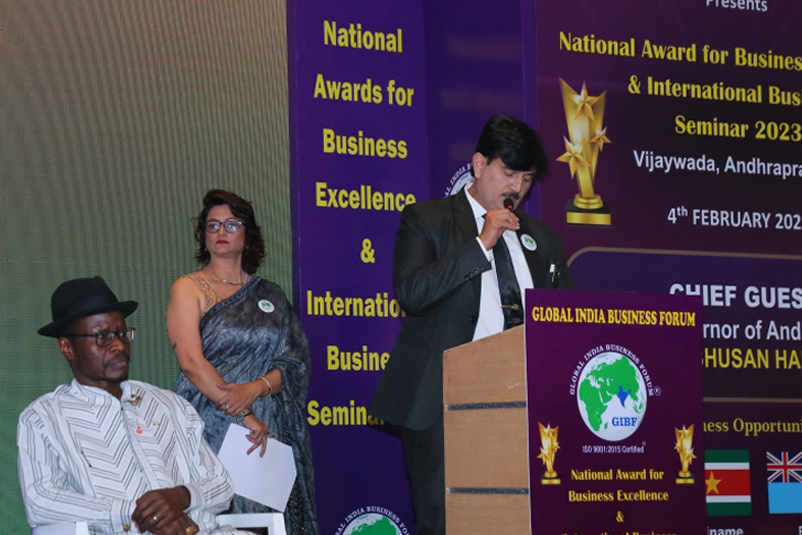 gibf-past-awards-gibf-organized-business-excellence-award-at-vijayawada-jitendra-Joshi-speaking-2023