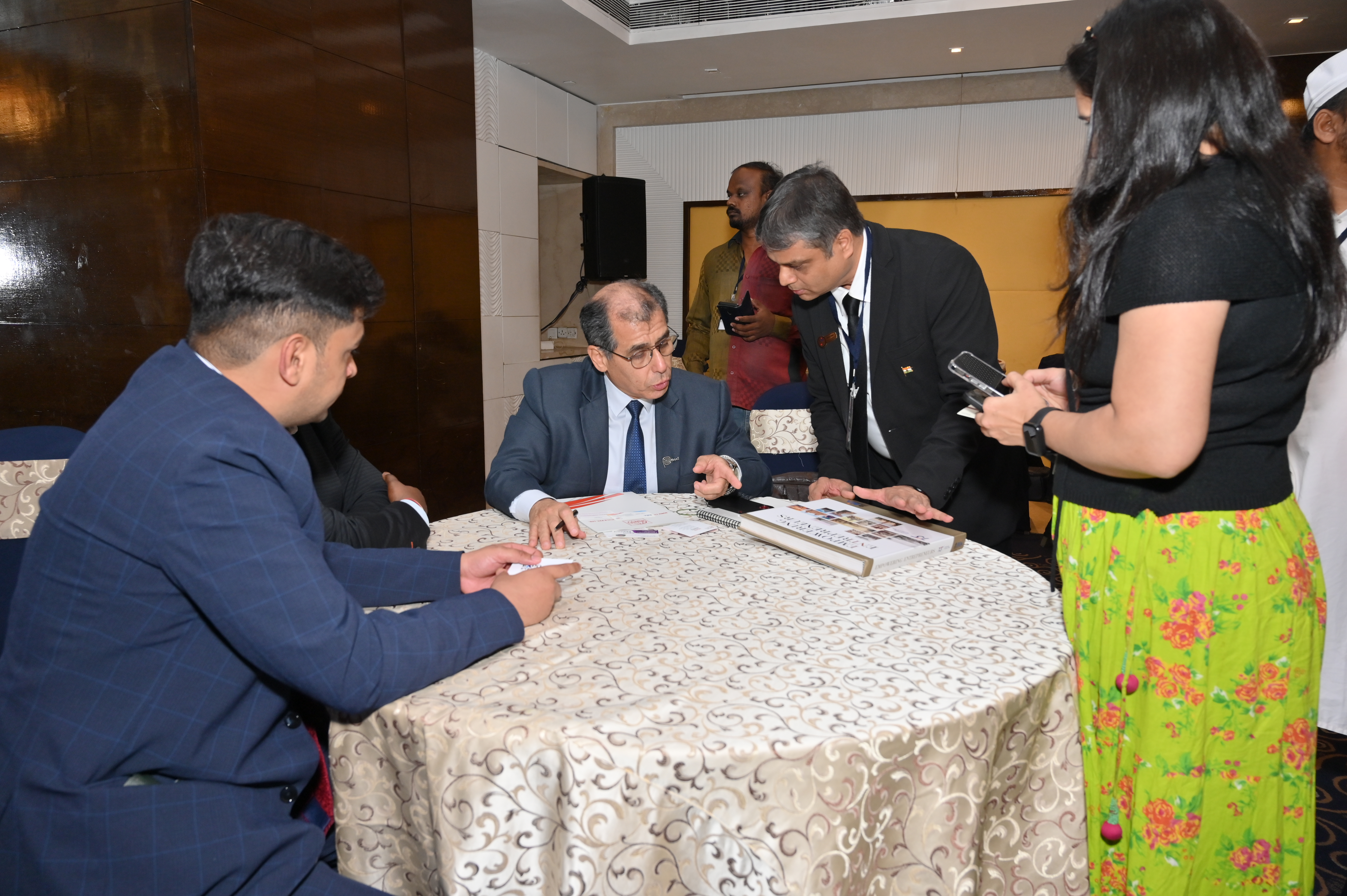 gibf-past-event-india-latin-america-and-caribbean-country-business-conclave-peru-luiscabellotrade-and-tourism-counsellor-of-peru-b2b-meeting